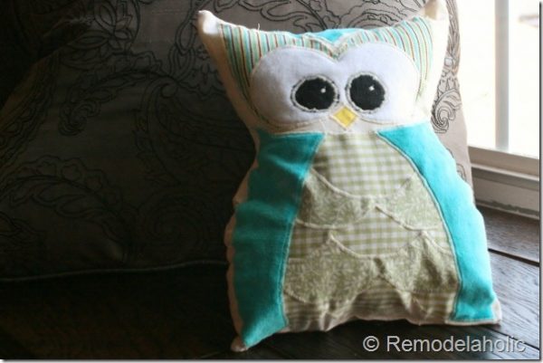 Remodelaholic owl pillow