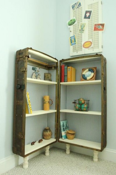 how to turn an antique trunk or suitcase into a bookshelf, featured on Remodelaholic.com