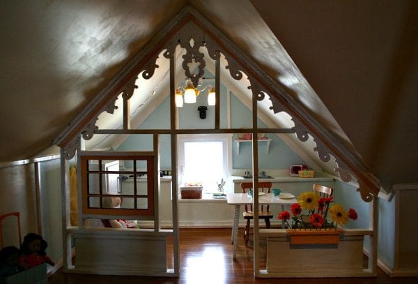 Under Eaves Cottage Playhouse With Gingerbreading Trim Via Apartment Therapy On Remodelaholic