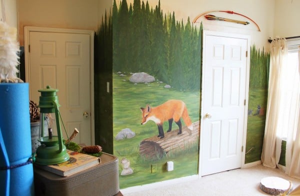 woodland themed mural in kids room, The Ragged Wren on Remodelaholic