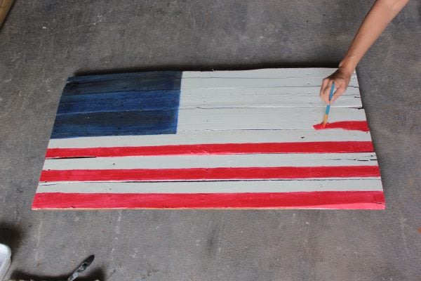 DIY Pallet Slat Flag