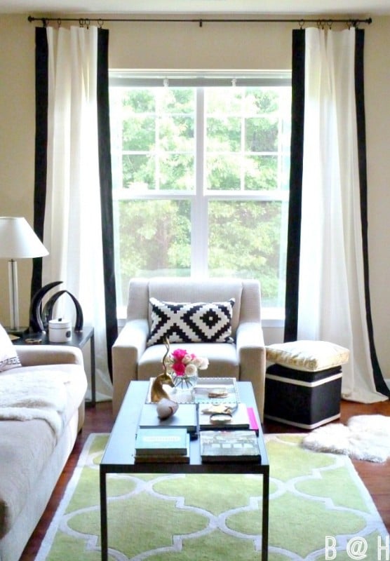 Bliss At Home - diy painted black border curtains with vertical stripe - via Remodelaholic