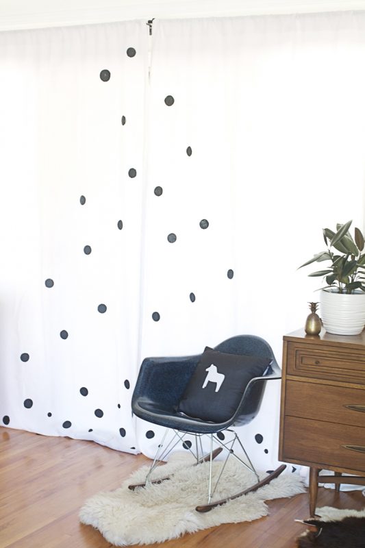 Hello Lidy - polka dot painted curtains - via Remodelaholic
