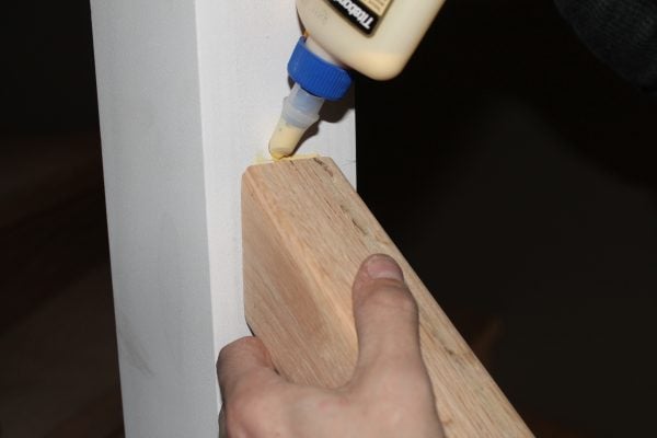 glue new wood stair handrail - Construction2Style via @Remodelaholic