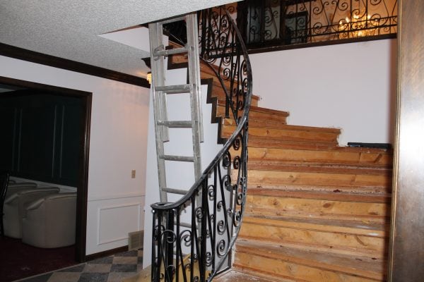 staircase remodel - Construction2Style via @Remodelaholic